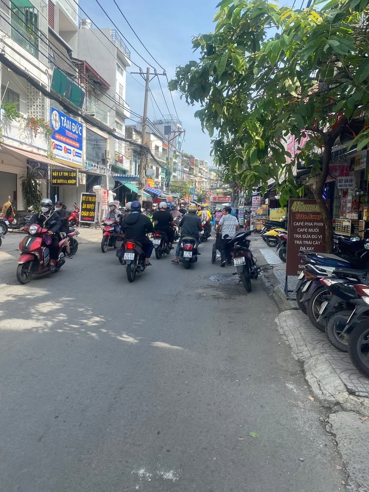 FrontHouse đường Huỳnh Mẫn Đạt, quận 12, 44.4m² giá 16.5 tỷ - Kinh doanh sầm uất!