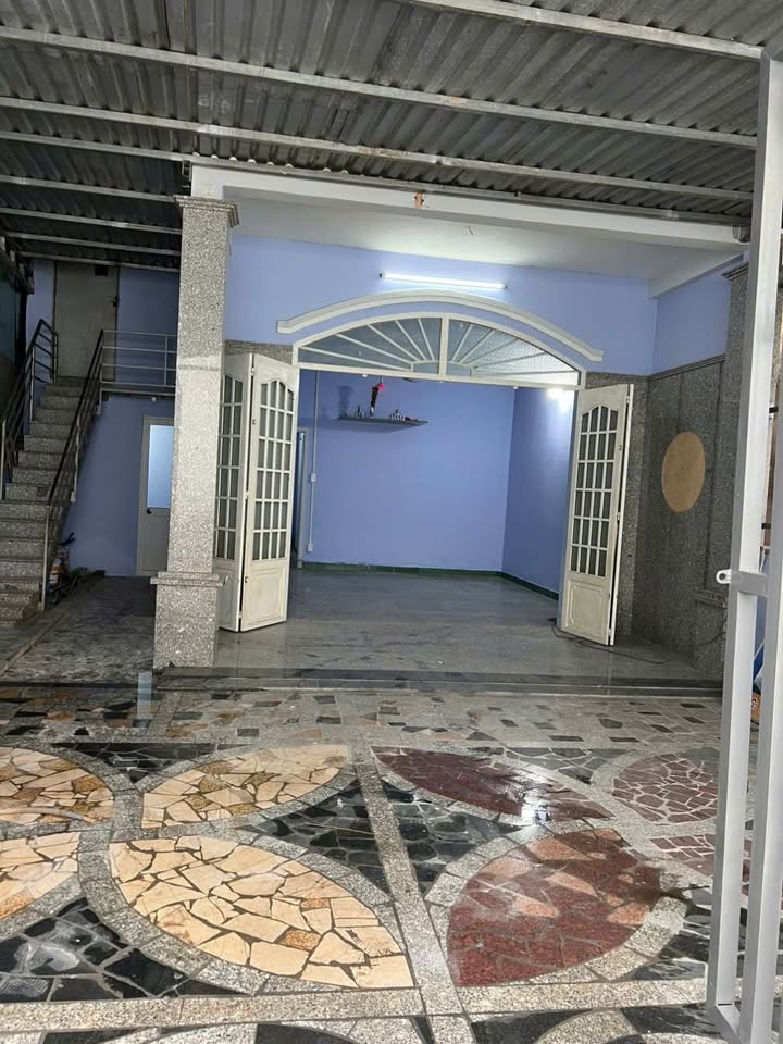 Nhà bán Tân Thạnh Tây Củ Chi 101m² giá 2.2 tỷ - Phù hợp gia đình đông đúc!