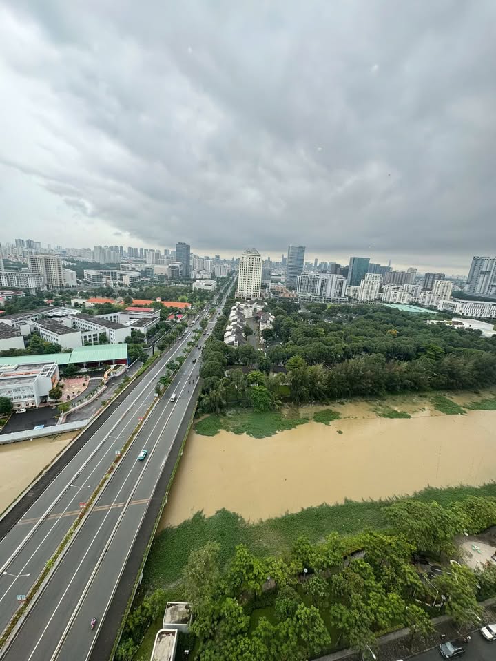 Căn hộ Midtown quận 7 135m² giá 40 triệu - View sông thoáng mát