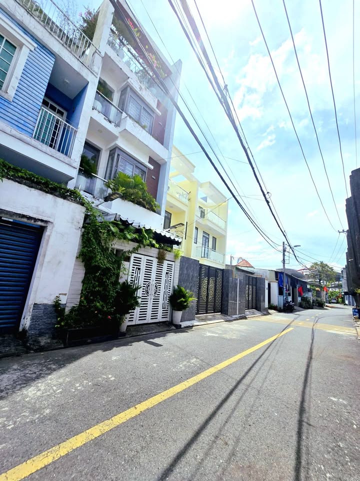 Mặt tiền kinh doanh FrontHouse Tân Phú, Thủ Đức 86m² giá 7.5 tỷ - Đầu tư sinh lời ngay!