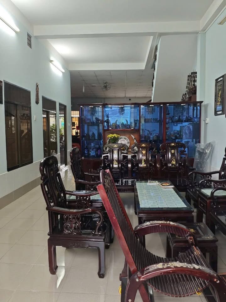 Bán nhà 2 mặt tiền Phường Phước Hậu 225m² giá 3.99 tỷ - An ninh tốt, gần Đại học xây dựng Miền Tây!
