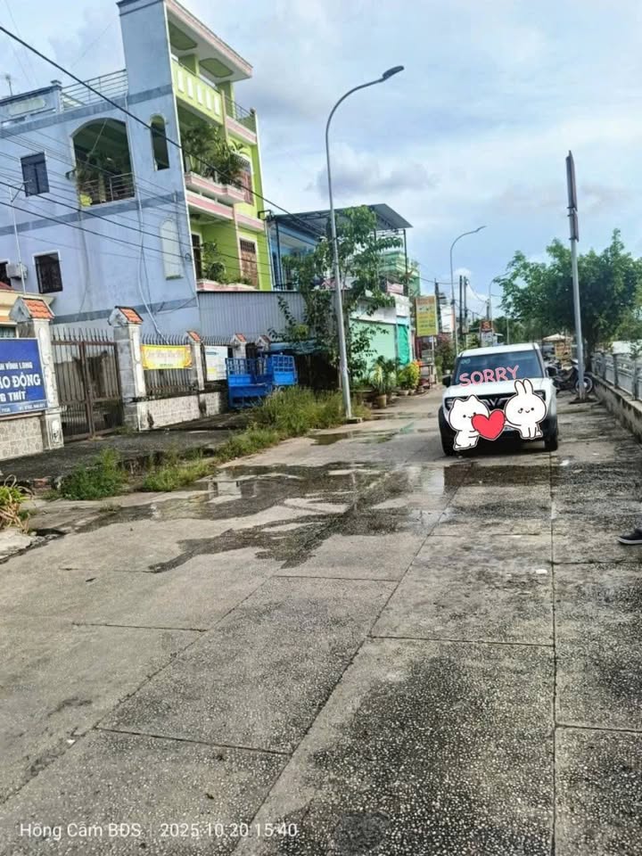 Nhà cấp 3 Cái Nhum, Mang Thít 116m² giá 2.35 tỷ - Kinh doanh thuận lợi bên sông!