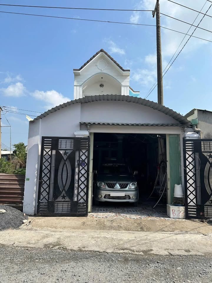 Nhà lầu Củ Chi 108m² giá 3.5 tỷ - Gần Tỉnh Lộ 15, sổ hồng chính chủ!