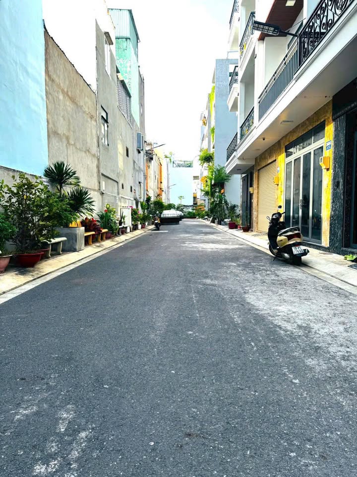 Đất nền hẻm 7m Thoại Ngọc Hầu, Tân Phú - Diện tích 50m², giá 5.85 tỷ - Sổ hồng chính chủ!