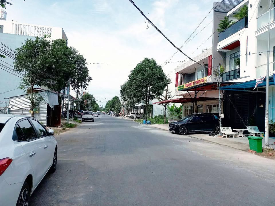 Đất nền KDC Hồng Loan Cái Răng 80m² giá 3.345 tỷ - Vị trí đắc địa đường D7!