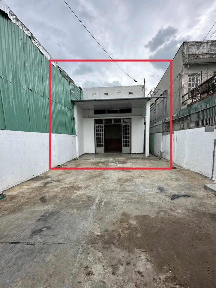 Nhà cho thuê tại đường Tây Hòa, Phước Long, Quận 9 - Sân rộng, giá chỉ 9 triệu