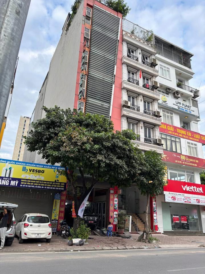 Nhà mặt phố Vạn Phúc, Hà Đông 77m² giá 40 tỷ - Kinh doanh sầm uất, vị trí đắc địa!