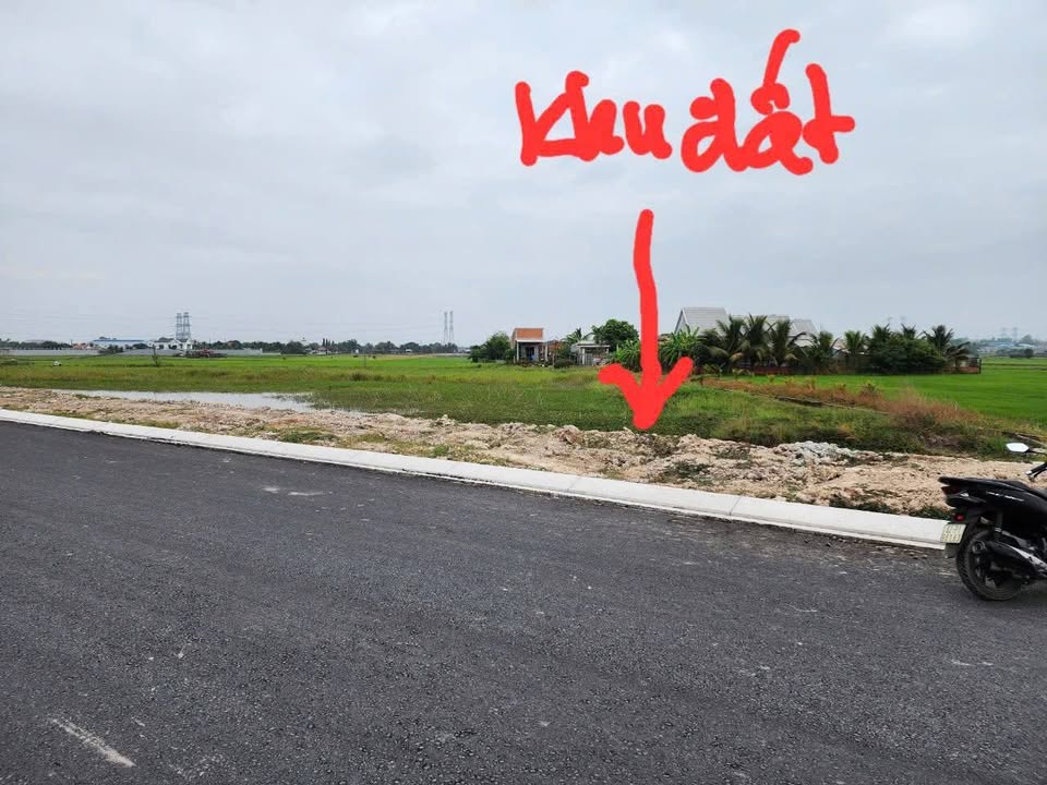 Đất nền Đức Hòa Thượng 895m² giá 2.5 tỷ - Vị trí đắc địa, thuận tiện giao thông!