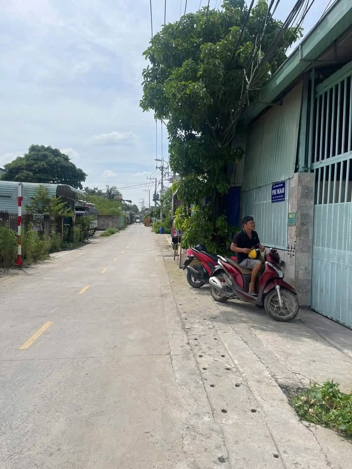 Kho xưởng mặt tiền Nhựa 1, Bình Mỹ, Củ Chi 300m² giá 5.1 tỷ - Đầu tư sinh lời ngay!