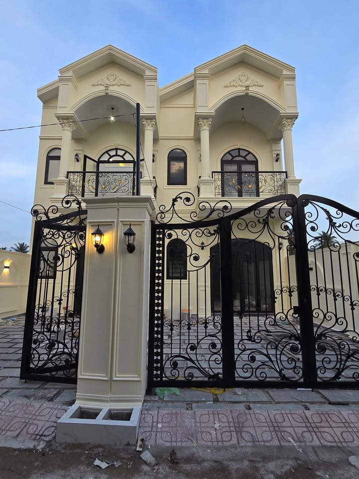 Nhà đẹp Long Hòa A, Đạo Thạnh 100m² giá chỉ 2.95 tỷ - Thiết kế sang trọng, gần Aeon!