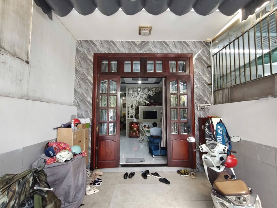 Nhà mặt tiền đường 102, Thủ Đức 89m² giá 8.3 tỷ - Tiềm năng sinh lời cao!