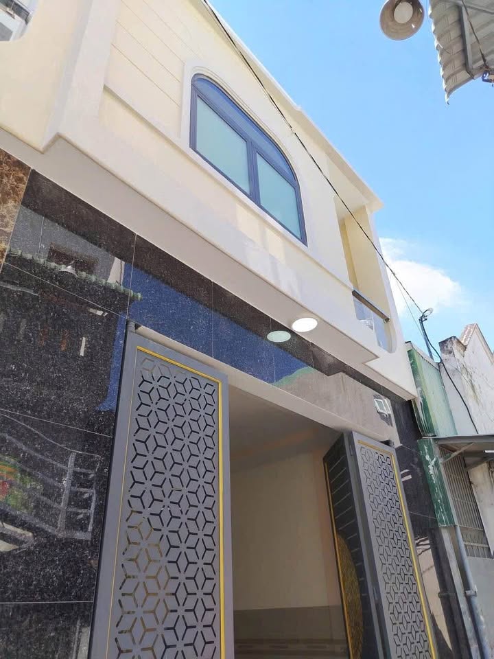 Nhà lầu 5.5x19m tại Tân Phong, Biên Hòa giá 2.999 tỷ - Sổ đỏ chính chủ!