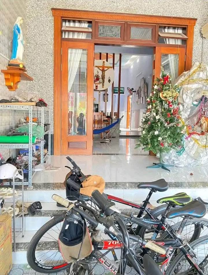 Nhà riêng QL20, Thống Nhất, 200m² giá 4.5 tỷ - Kiên cố, đẹp mắt!