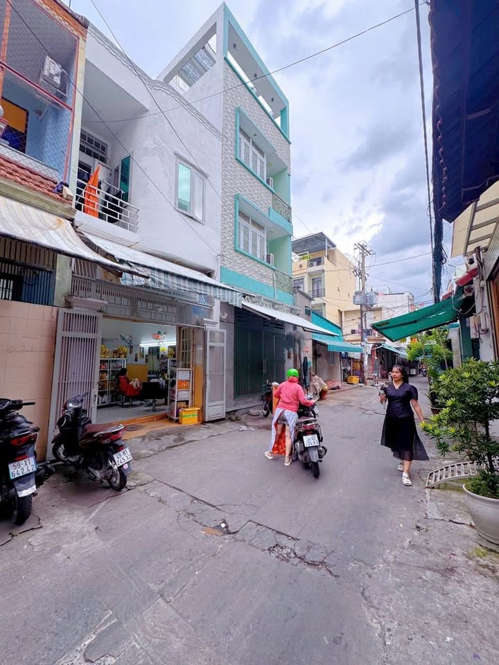 Nhà phố Hẻm Điện Biên Phủ, Bình Thạnh 36m² giá 6.3 tỷ - Khu vực kinh doanh sầm uất!