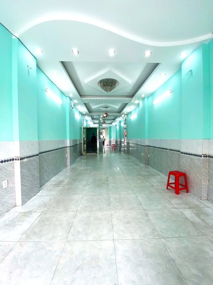 Nhà cho thuê mặt tiền Nguyễn Thái Bình, Tân Bình 220.5m² - Vị trí kinh doanh đắc địa!