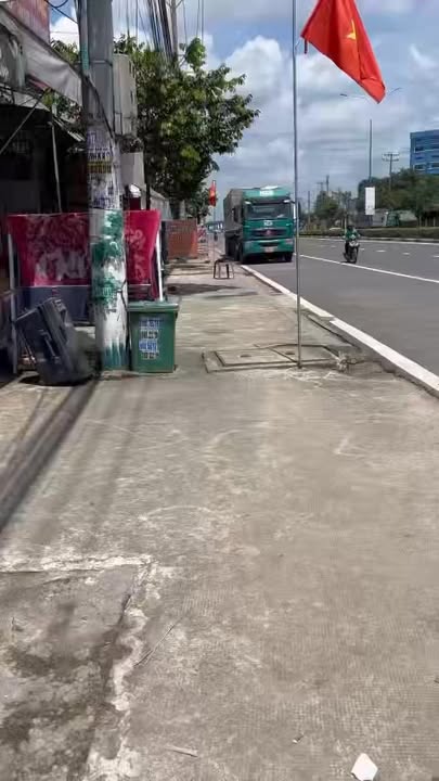 Nhà cho thuê mặt tiền đường ĐT 747, Tân Uyên, 3 phòng ngủ - Phù hợp kinh doanh