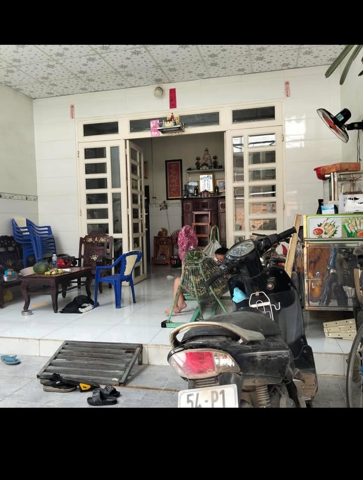 Nhà bán Bình Chuẩn 100m² giá 2.3 tỷ - Chính chủ kẹt tiền cần bán gấp!