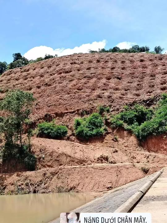 Đất ôm hồ Đạ Tông 8000m² giá 3 tỷ - Cơ hội đầu tư tuyệt vời!