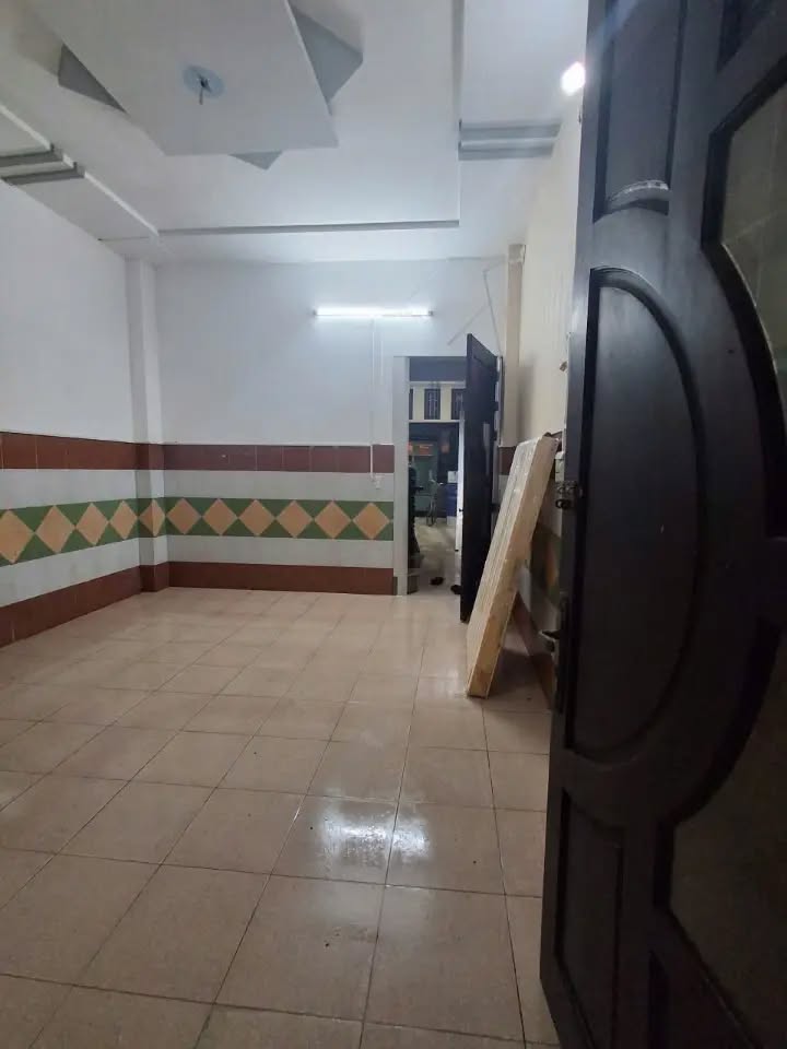 Phòng cho thuê gần ĐH Lao Động Xã Hội, Q.12 - Chỉ 2.4 triệu/tháng!