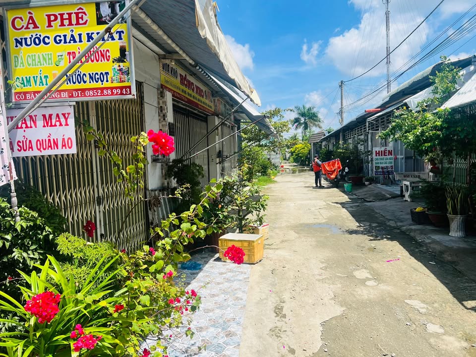 Nhà hẻm Mạc Cửu, Rạch Giá 90m² giá 1.3 tỷ - Gần chợ và trường học!