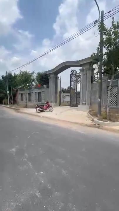 Đất nền biệt thự Phú An, Bến Cát 1380m² giá 15 tỷ - Sổ hồng chính chủ, xây dựng ngay!