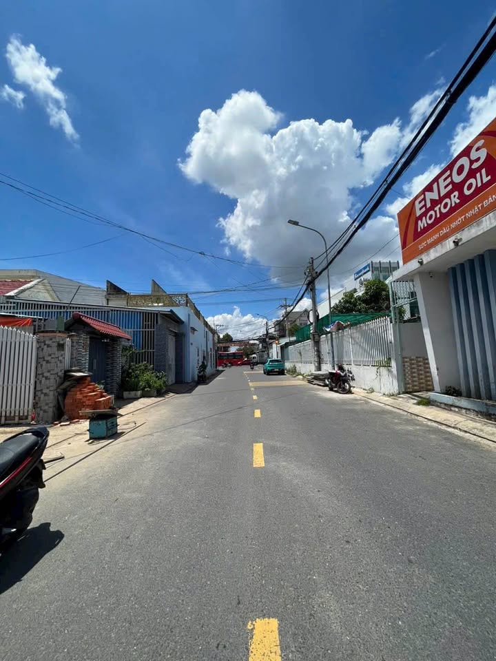 Đất mặt tiền đường Trần Ngọc Giải, Mỹ Tho 210m² giá 4.9 tỷ - Cơ hội đầu tư tuyệt vời!