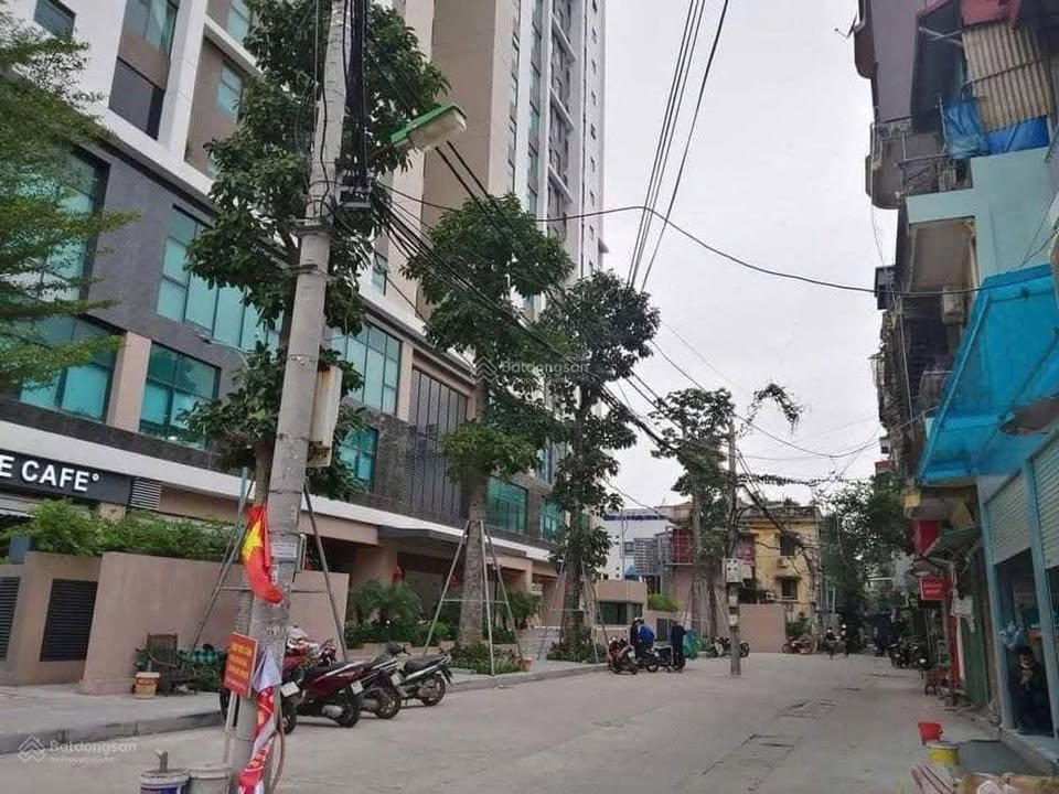 Nhà 50m² Triều Khúc, Thanh Xuân - Giá 10 tỷ - Chính chủ bán gấp!