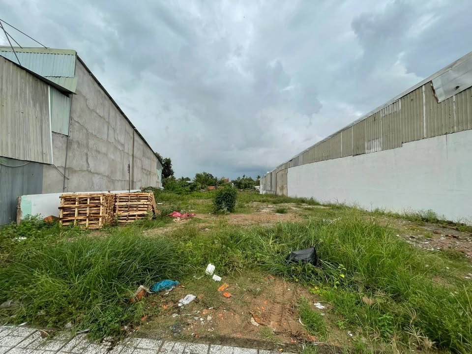 Đất mặt tiền Tỉnh Lộ 943, Mỹ Hòa, 400m² giá 9.6 tỷ - Vị trí đắc địa, xây dựng tự do!