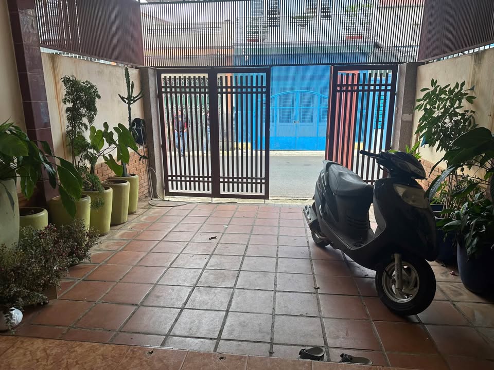 Nhà mê lửng hẻm 93 Nguyễn Văn Cừ 67m² giá 3.48 tỷ - Kinh doanh tốt, hạ giá nhanh!