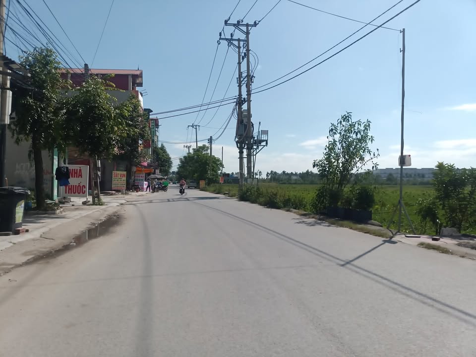 Lô đất vàng Quang Châu 72m² giá 3 tỷ - Tiềm năng đầu tư sinh lời cao!