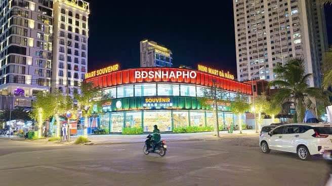 Cho thuê lô góc 2 mặt tiền đường Châu Thị Vĩnh Tế, Ngũ Hành Sơn - Vỉa hè rộng, giá 50 triệu/tháng!