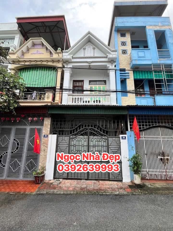 Nhà phố Đào Duy Kỳ, Dữu Lâu, Việt Trì 72m² giá 4 tỷ - Vị trí đẹp, tiện ích đầy đủ!