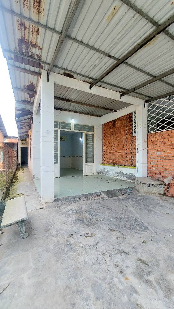 Nhà bán tại KP Bàu Năng, Phường Ninh Thạnh, Tây Ninh - Hướng Tây, chỉ 850 triệu!