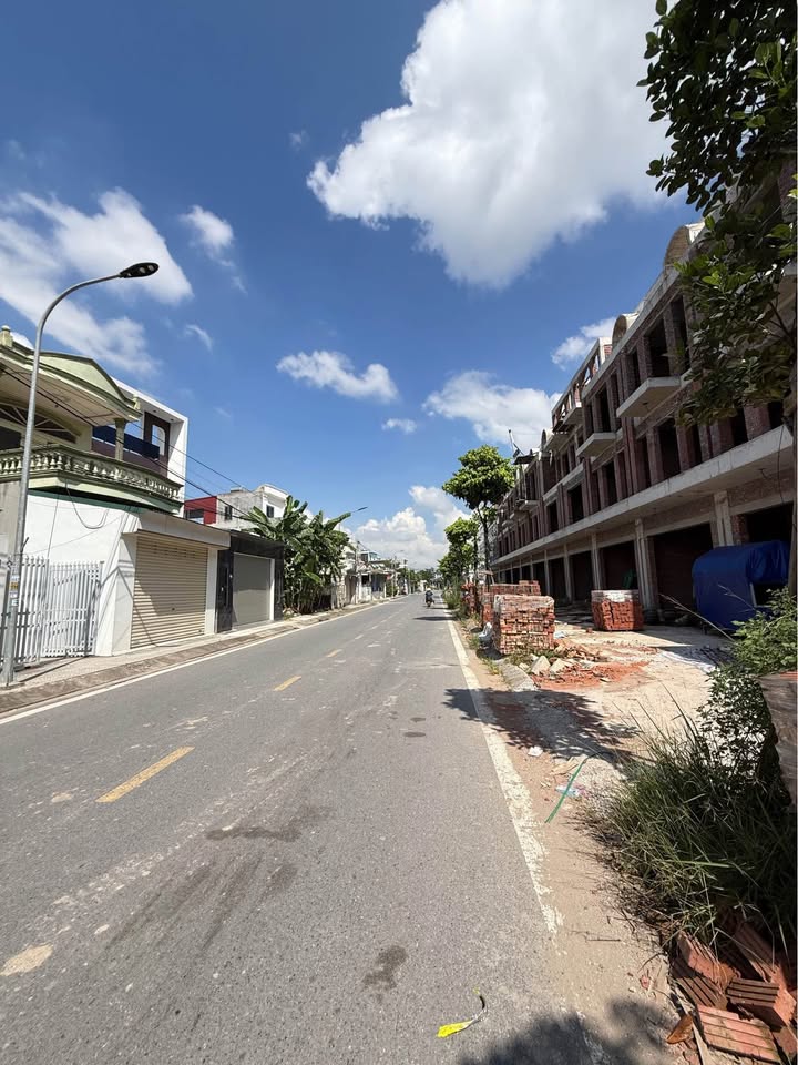 Bán đất mặt đường Văn Phong - An Hải 100m² giá 3.8 tỷ - Vị trí đắc địa cho kinh doanh!