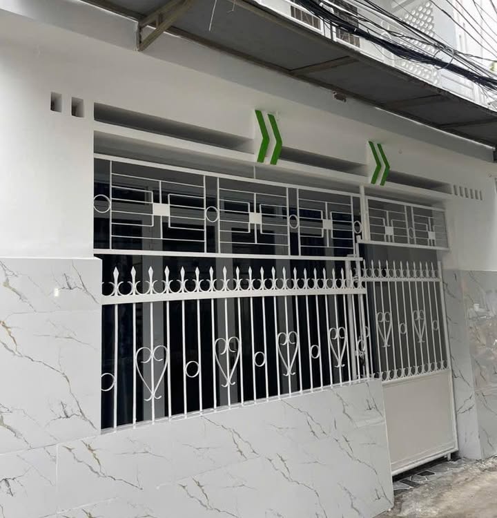 Nhà phố 2 tầng tại Phước Hải, Nha Trang 52,5m² giá 2.95 tỷ - Gần biển, tiện ích đầy đủ!