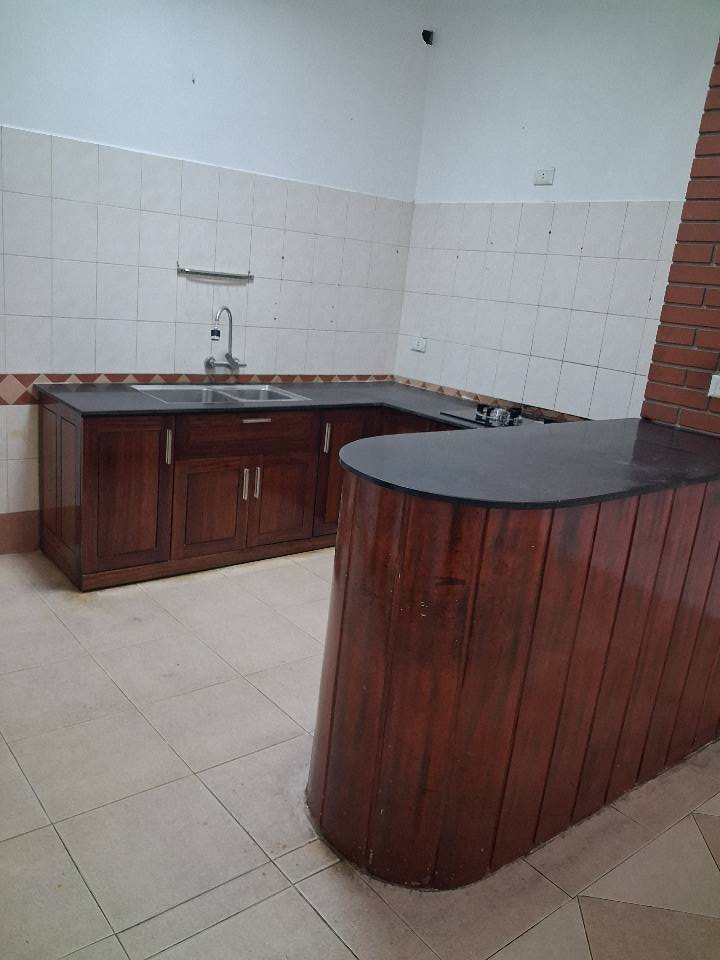 Nhà cho thuê đường Đặng Như Mai, Hưng Lộc 2PN giá chỉ 5 triệu/tháng - Sân đậu ô tô rộng rãi!