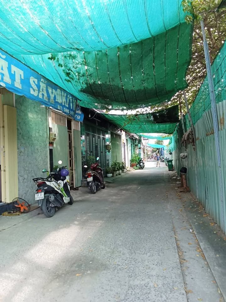 Nhà 2 Mặt Tiền Đường Nguyễn Thị Thập, Quận 7, Giá 2.2 Tỷ - Đầu Tư Sinh Lời Ngay!