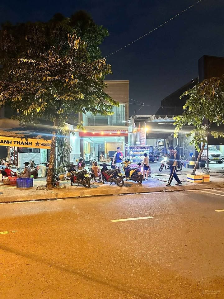 Nhà mặt tiền đường Song Hành Hóc Môn 150m² giá 12.5 tỷ - Đầu tư sinh lời ngay!