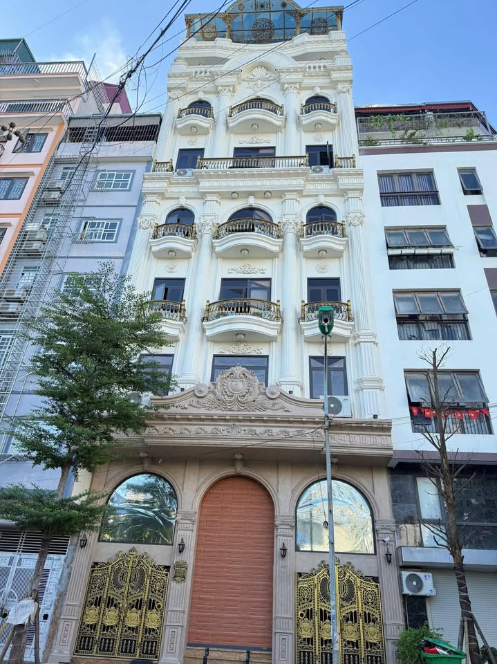 Cho thuê Front House tại Triều Khúc, Thanh Xuân, Hà Nội 230m² - Thiết kế hiện đại, tiện ích đầy đủ!