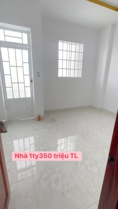 Nhà 2 mặt tiền Cần Giuộc 52m² giá 1.35 tỷ - Chính chủ bán gấp!