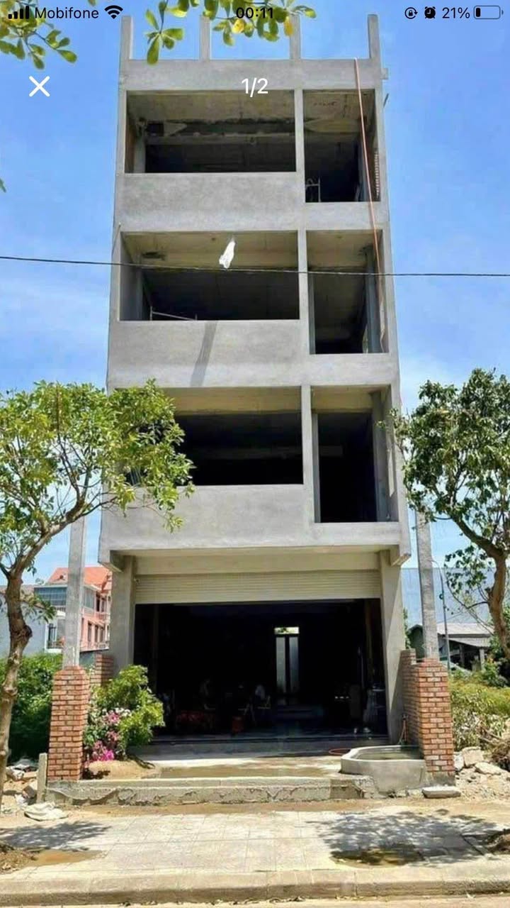 Nhà 4 tầng 2 mặt tiền Nguyễn Duy Trinh, TP Huế 149m² giá 10.5 tỷ - Vị trí đắc địa gần AEON Mall!