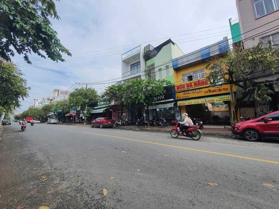 Mặt bằng kinh doanh cho thuê đường Trần Ngọc Quế, Cần Thơ - Giá 20 triệu/tháng, vị trí đẹp!