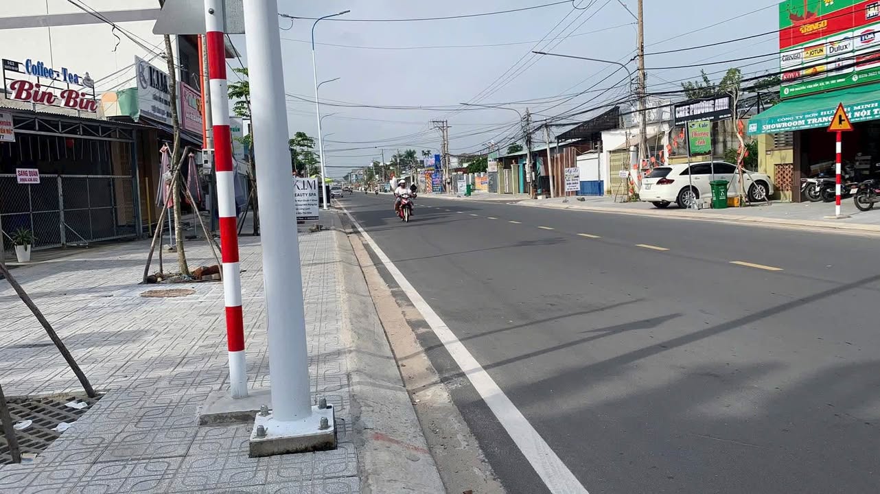 FrontHouse mặt tiền đường Nguyễn Văn Rốp, phường 4, Tây Ninh 400m² - Kinh doanh đa dạng, cơ hội đầu tư tuyệt vời!