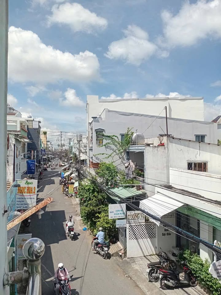 Nhà 1 trệt 2 lầu tại phường Long Xuyên, An Giang 112m² giá 5 tỷ - Đầu tư sinh lời ngay!