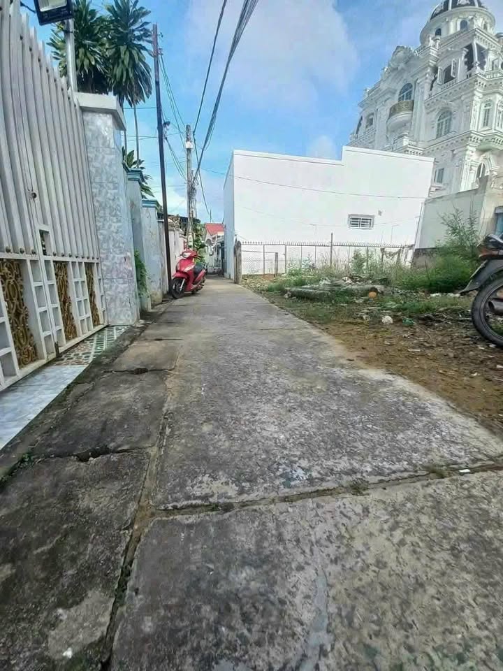 Nhà Phường Phú Tân, Bến Tre 133m² giá 1.7 tỷ - Sổ hồng chính chủ!