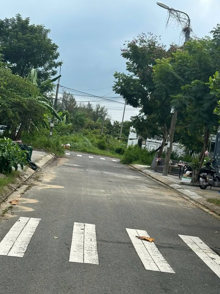 Đất nền Hòa Xuân, Đà Nẵng 100m² giá 3.7 tỷ - Đầu tư sinh lời ngay!