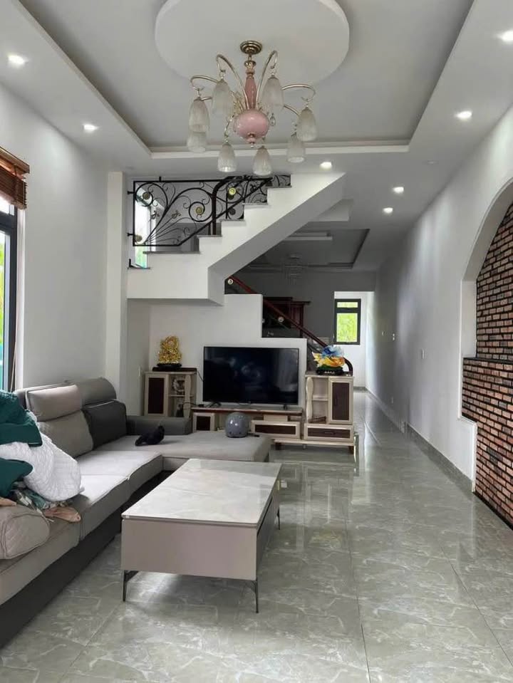 Nhà nguyên căn khu biệt thự An Sơn Đà Lạt 4PN - Full nội thất, chỉ việc vào ở!