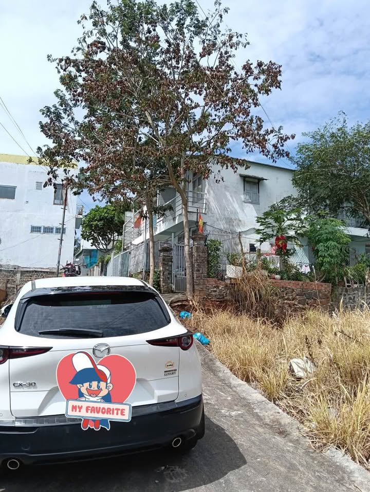 Đất ODT đường Nguyễn Thái Học, Đức Trọng 142m² giá 2.25 tỷ - Cơ hội đầu tư tuyệt vời!