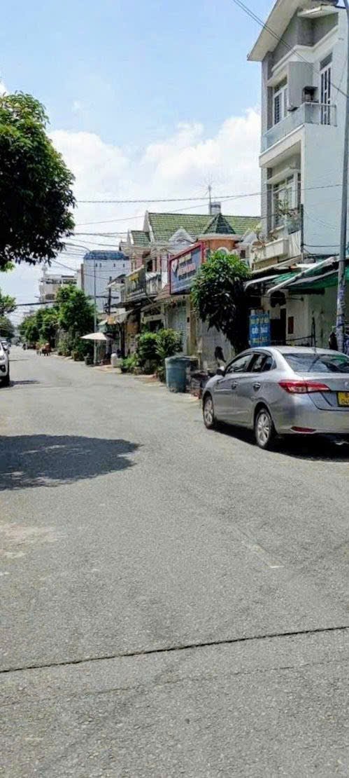 Nhà mặt tiền kinh doanh Nguyễn Thị Thới, Quận 12, 112m² giá 6.8 tỷ - Cơ hội đầu tư tuyệt vời!