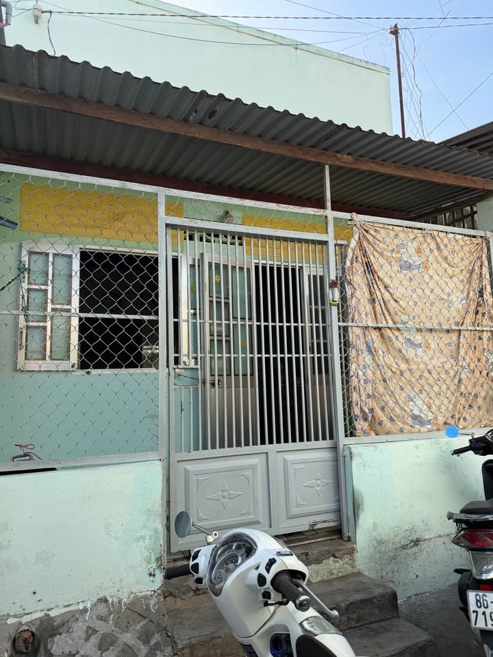 Nhà cấp 4 Trương Văn Ly, Đức Long 50m² - Chính chủ bán gấp!